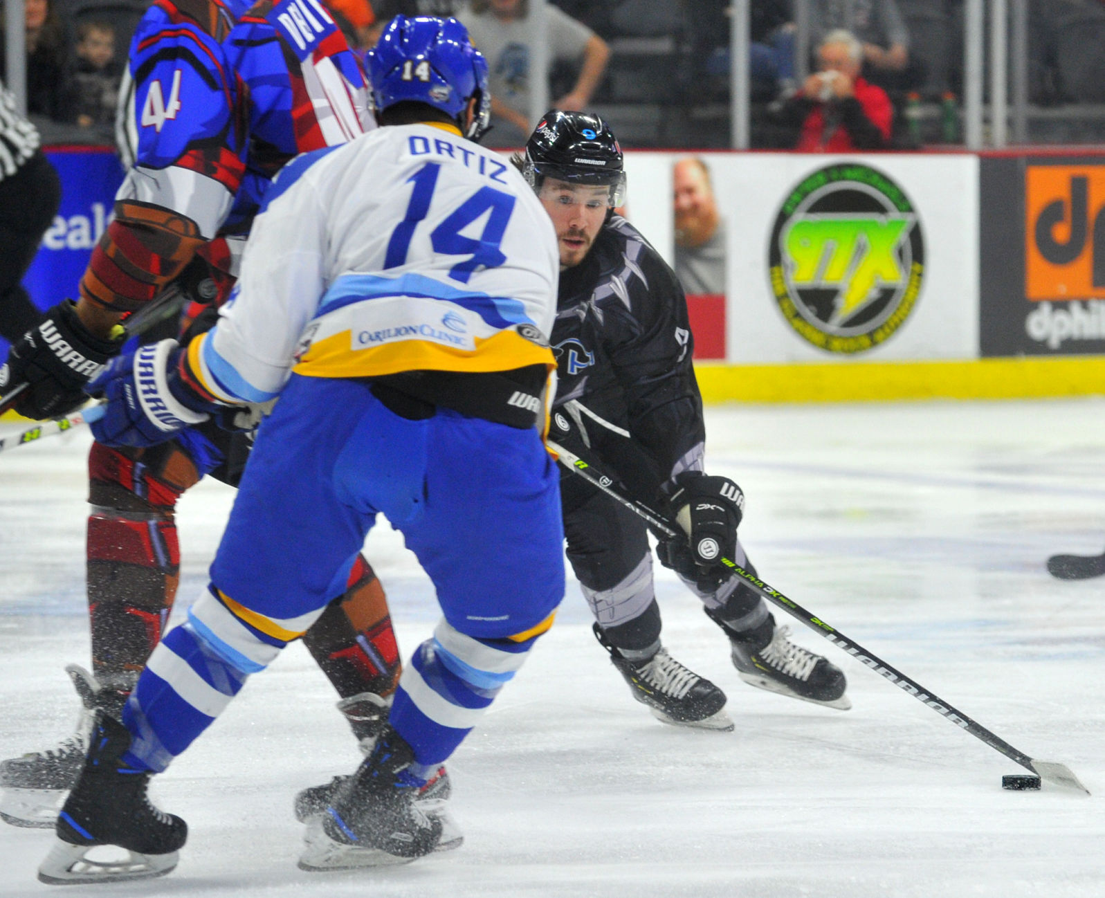 030720-qc-spt-storm-hockey-266